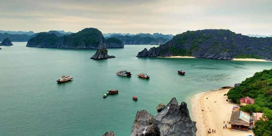 8 Night 9 Day Vietnam Package