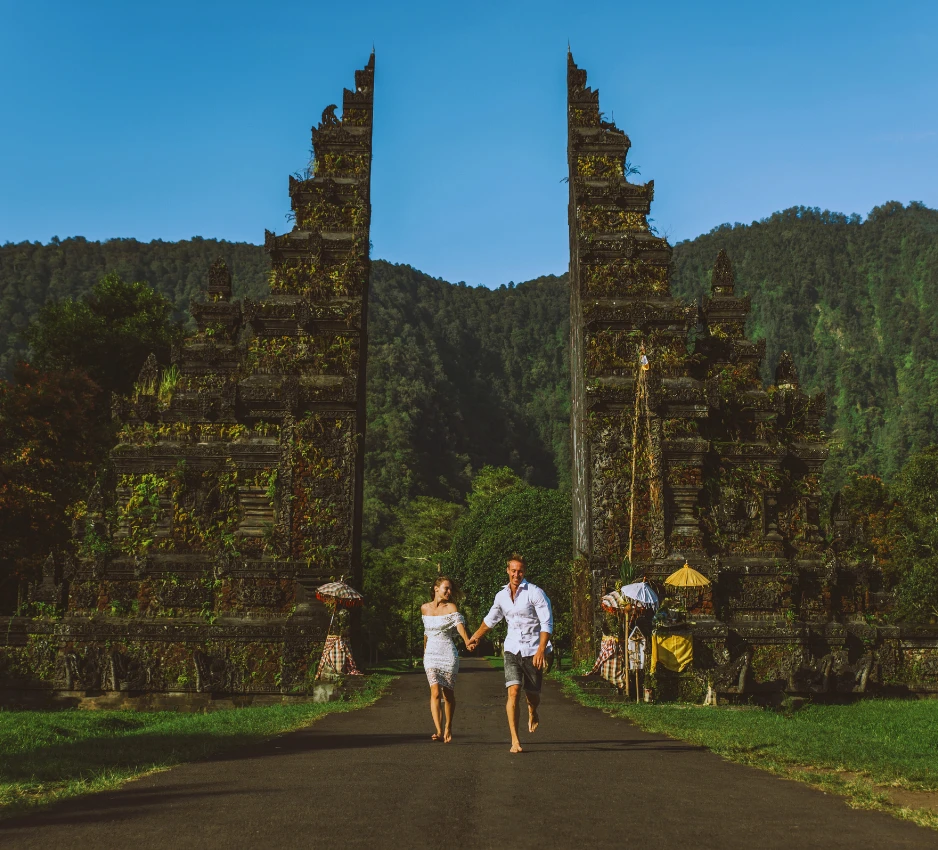 Couple at Handara Gate, Bali