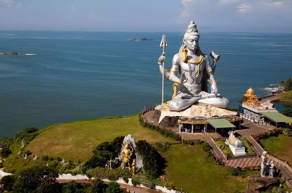 4 Night 5 Days Murudeshwar and Jog Falls Tour Package