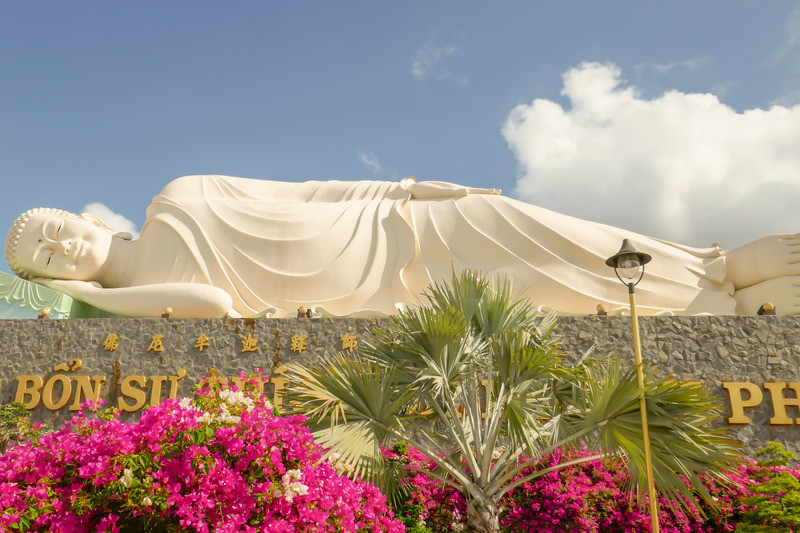 Reclining Buddha, My Tho