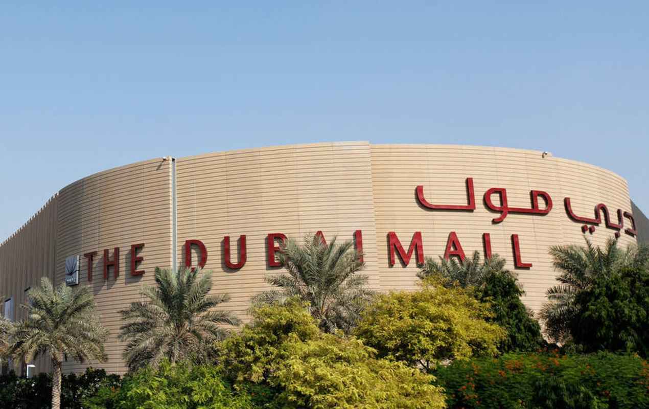 Dubai Mall shopping centre, Dubai, United Arab Emirates, Middle East, Asia.