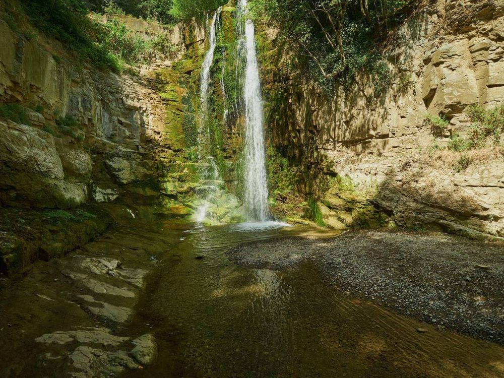 5-nights-6-days-georgia-tour-JustWravel-1743146712-Leghvtakhevi-Waterfall-Georgia.jpg