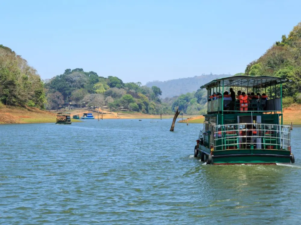 Boating in Periyar lake