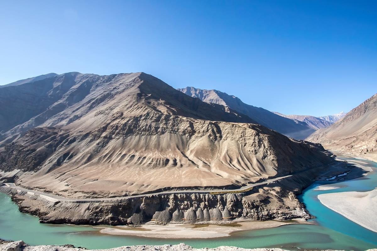 Confluence of Indus & Zanskar River (Sangam)
