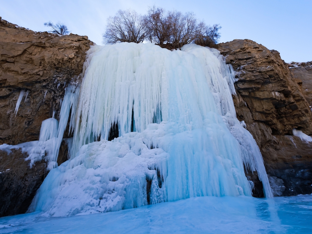 Frozen Waterfall in Chadar Trek