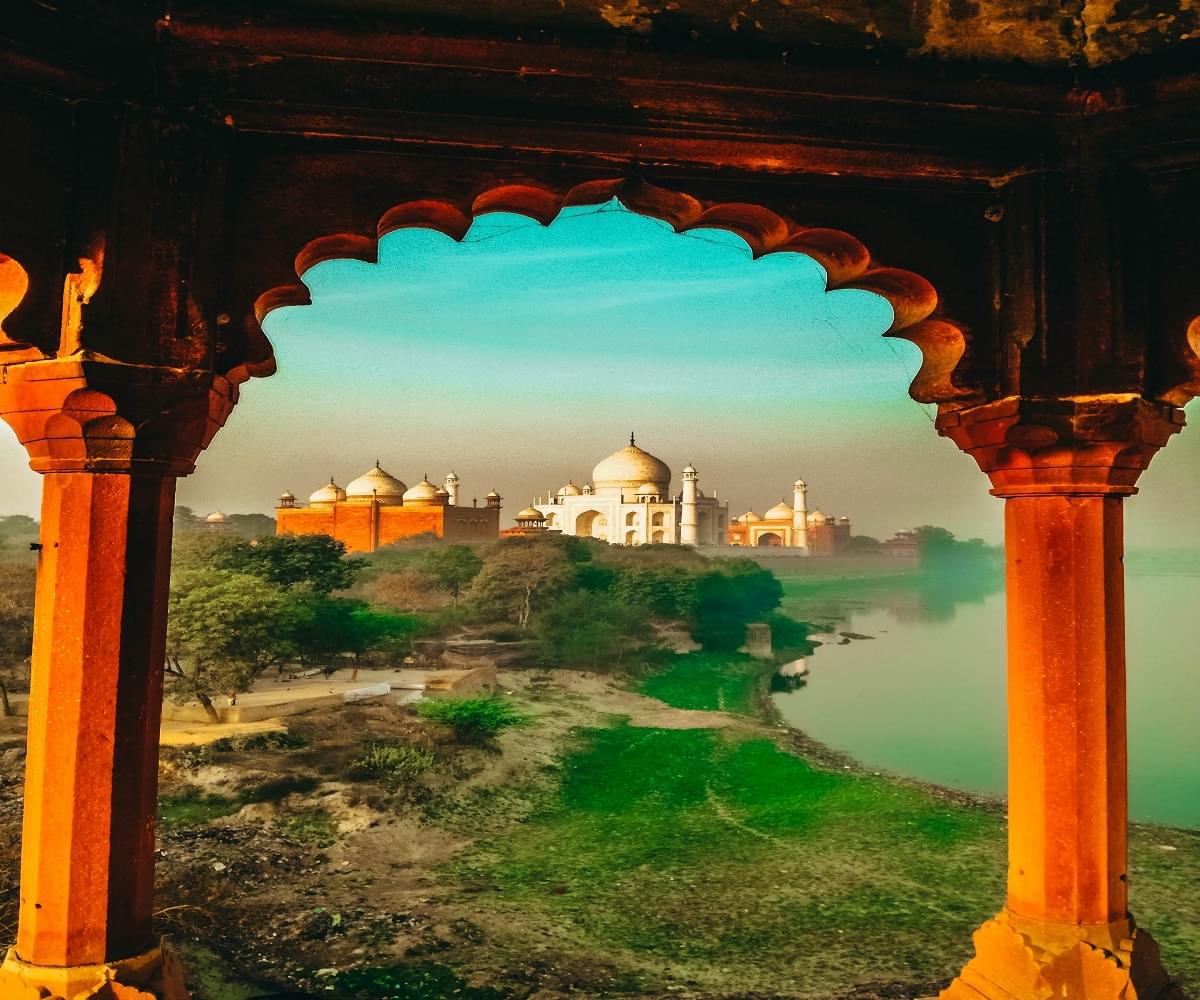 Beautiful View of Taj Mahal