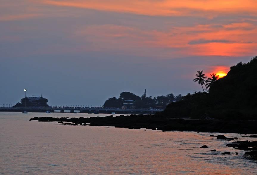 Dona paula Beach