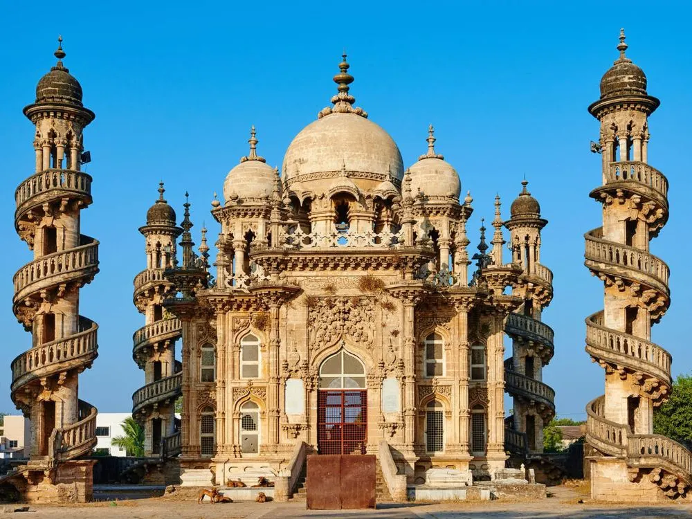 Mahabat Maqbara