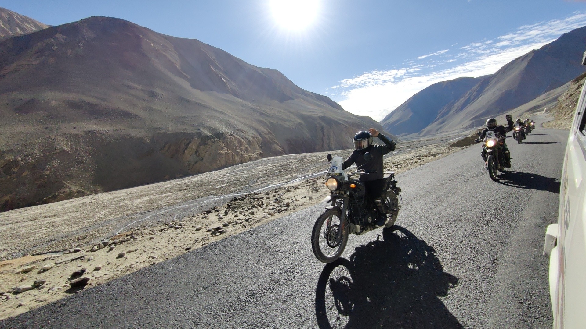 hanle-umling-la-leh-ladakh-bike-trip-JustWravel-1711453576-tso-moriri.png