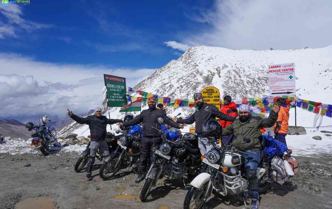 Bikers from JustWravel's Bike Trip to Ladakh posing for a group picture.