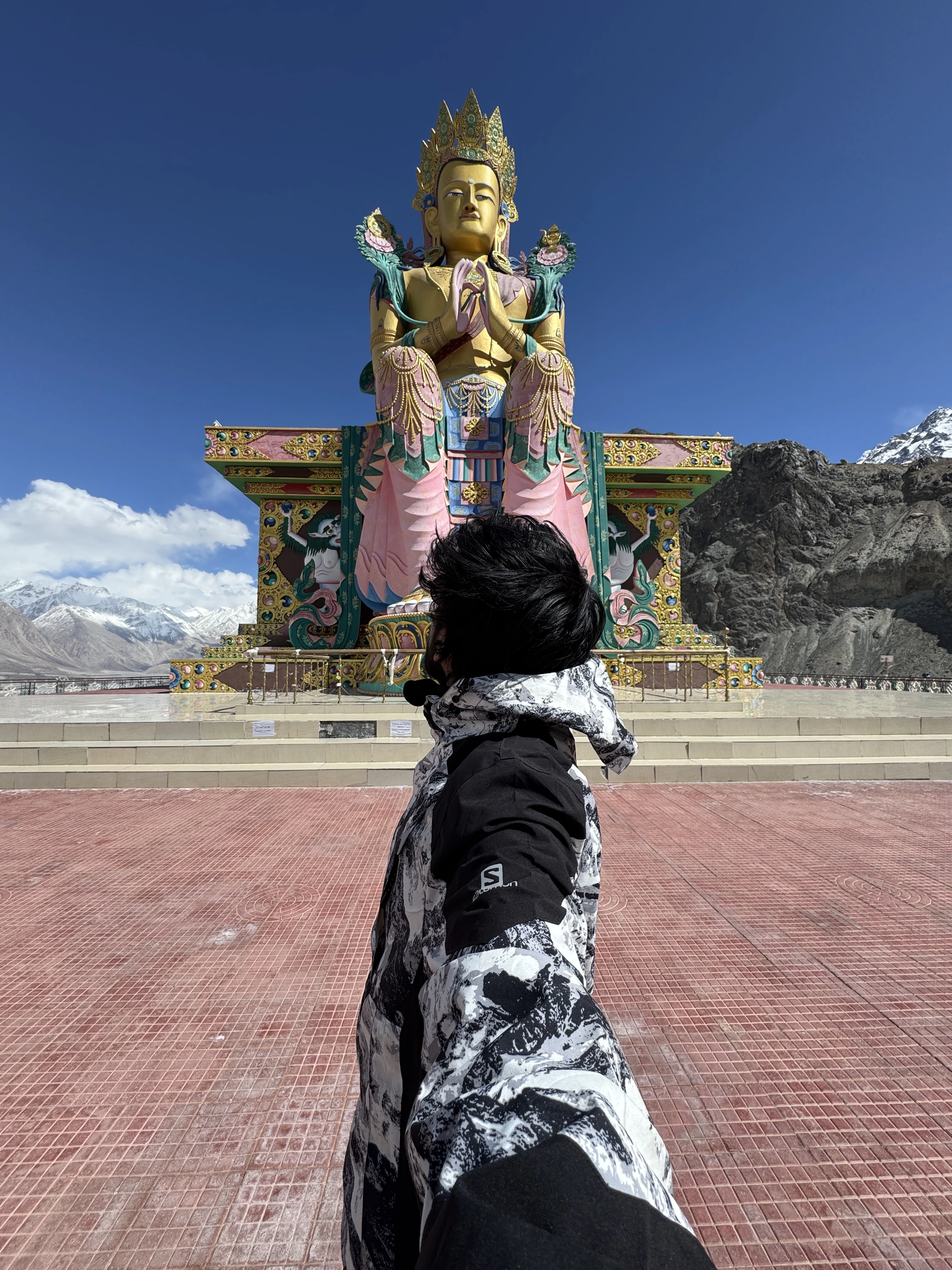 Wravelers Riding High in Ladakh with JustWravel