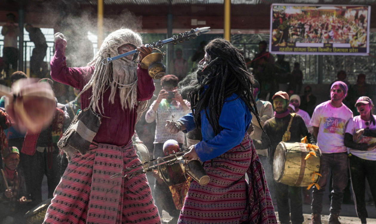 sangla-kalpa-holi-road-trip-JustWravel-1708756648-sangla-holi-(2).png