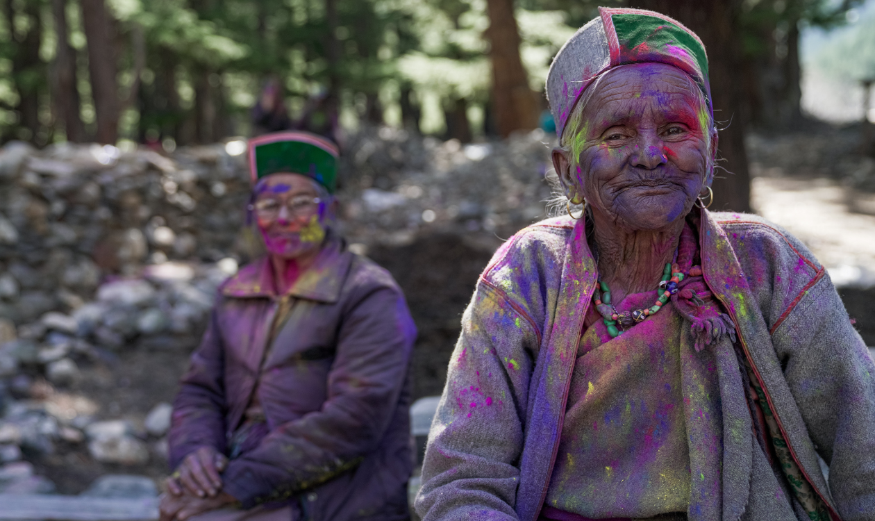 sangla-kalpa-holi-road-trip-JustWravel-1708756650-sangla-holi.png