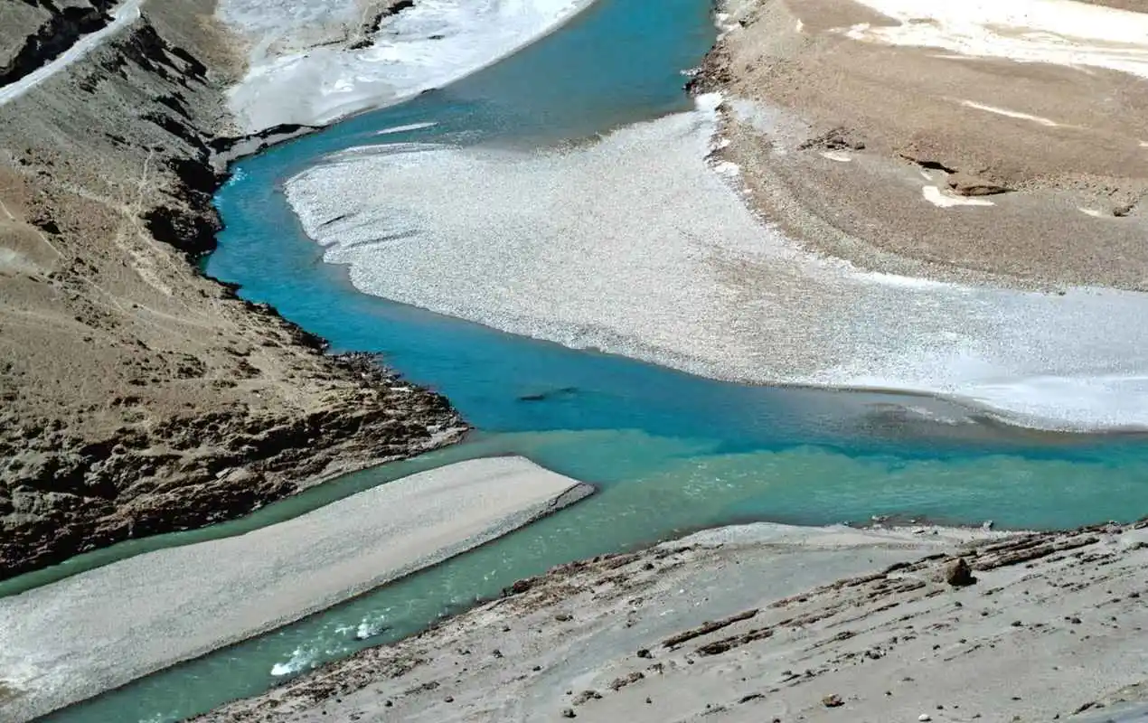 Indus and Zanskar rivers meeting Sangam confluence