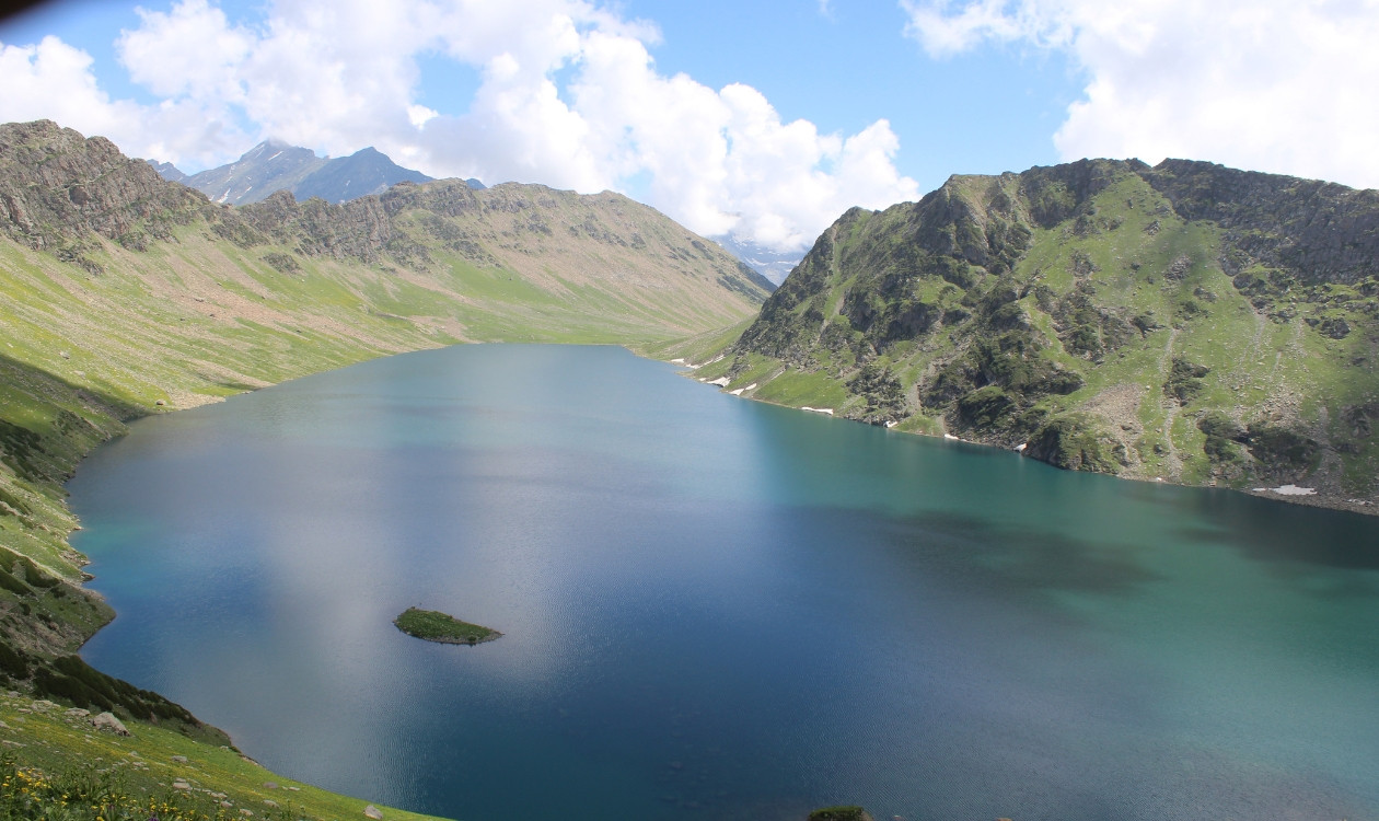 tarsar-marsar-lake-trek-JustWravel-1707742249-tarsar-marsar-lake-trek-(5).jpg