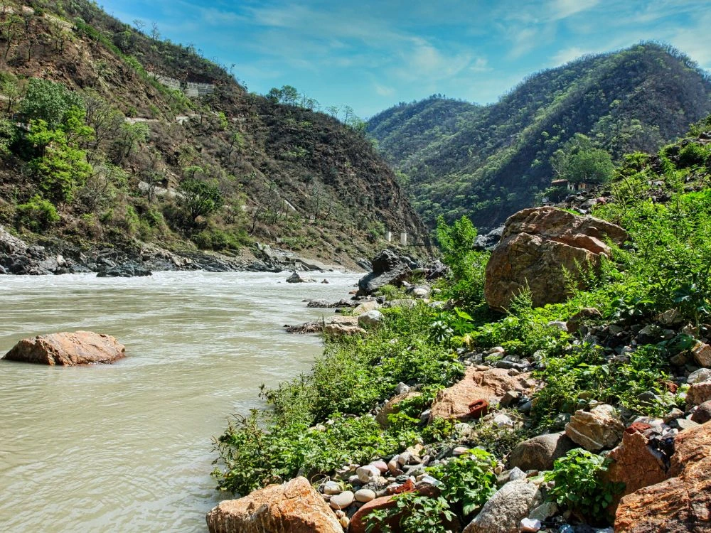 teen-dham-yatra-package-2025-from-delhi-JustWravel-1747886024-Kedarnath.webp